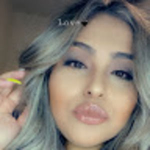 Meet your Posher, Roxana